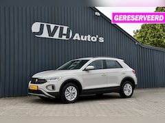 Volkswagen T-Roc - 1.5 TSi 150pk AUT/DSG Life 07-2022 (Nw.Model) | VirtualCP | ECC | AppleCarPlay