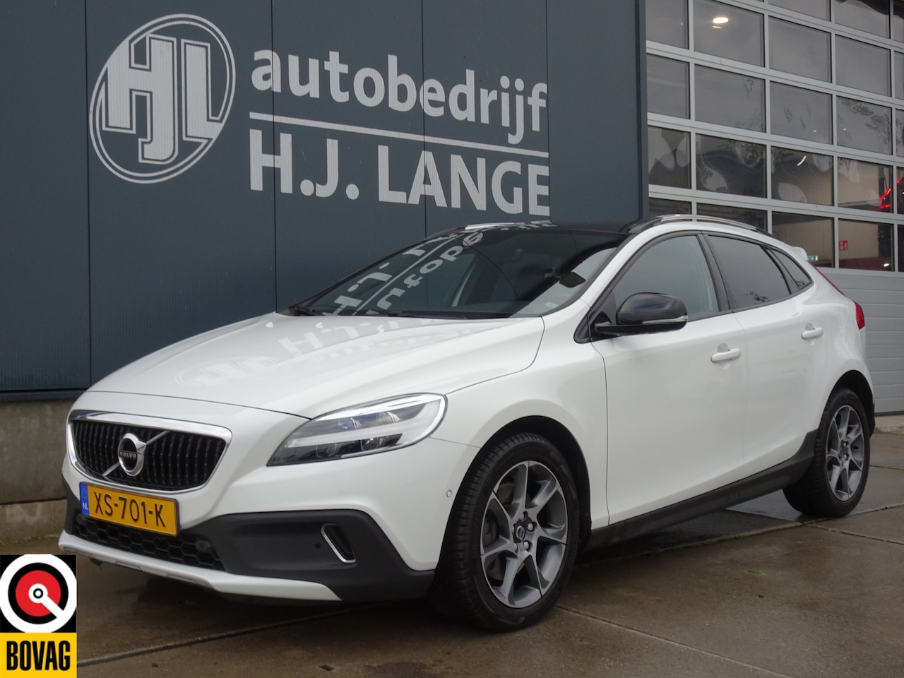 Volvo V40 Cross Country - 1.5 T3 Polar+ Luxury 1.5 T3 Polar+ Luxury - AutoWereld.nl