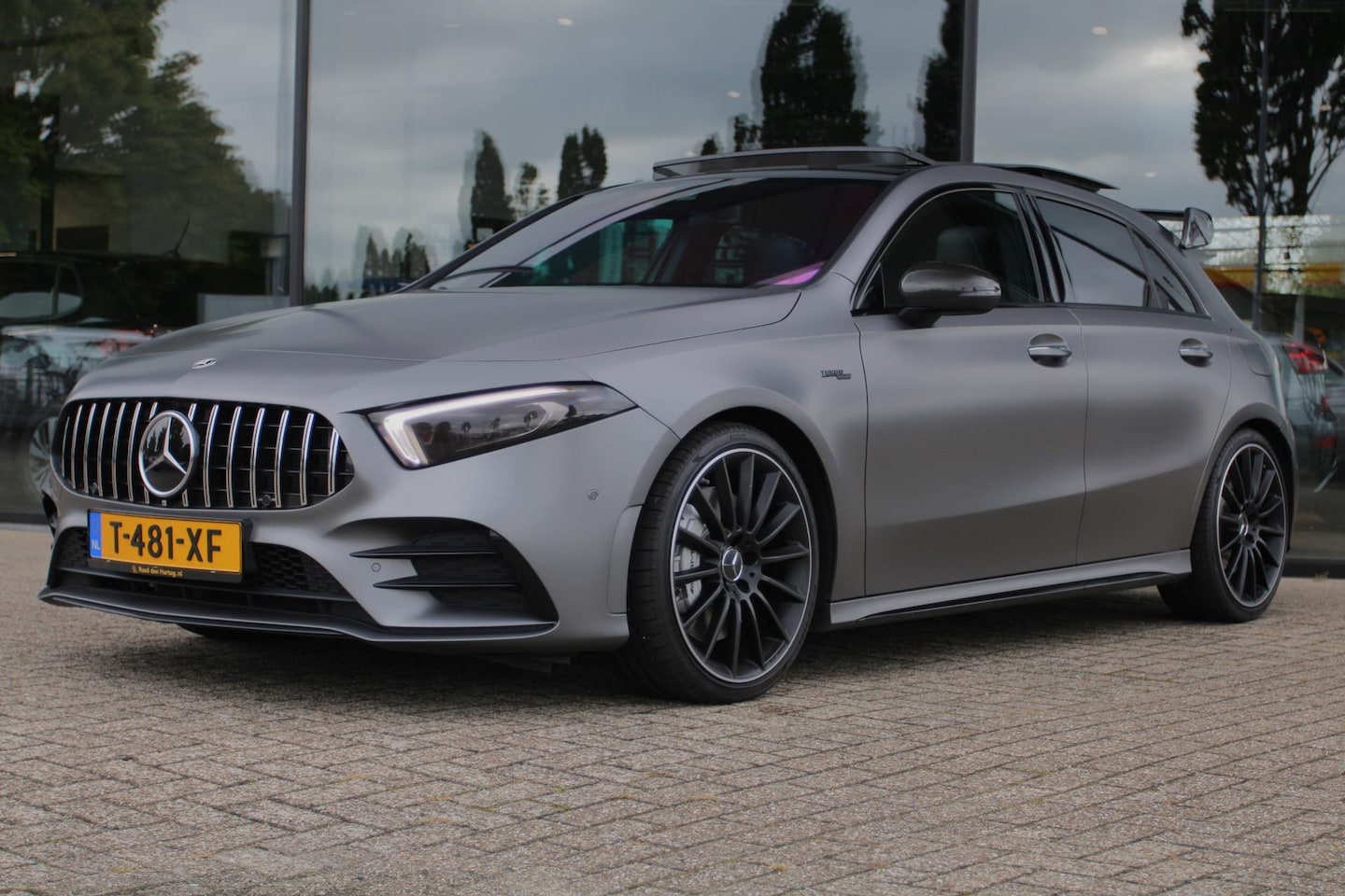 Mercedes-Benz A-klasse - A35 AMG 306PK AUT. 4MATIC | FABRIEKSGARANTIE TOT 03-25 | PANO | AMBIENTE LIGHT | CARPLAY | - AutoWereld.nl