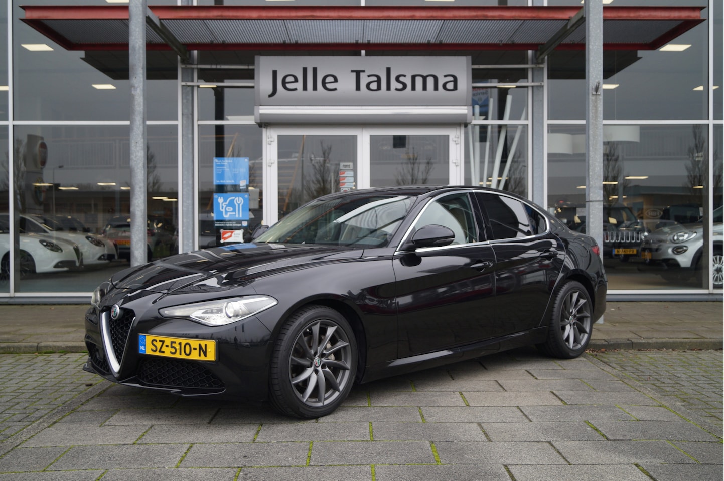 Alfa Romeo Giulia - 2.0T Super 200PK AT | Stoel/stuur verwarming | 18" Velgen | Leer | Harman Kardon audio - AutoWereld.nl