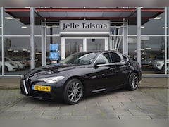 Alfa Romeo Giulia - 2.0T Super 200PK AT | Stoel/stuur verwarming | 18" Velgen | Leer | Harman Kardon audio