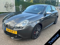 Alfa Romeo Giulietta - 1.4 T 170 PK QV SPORTIVA ECC NAVI PDC LEDER