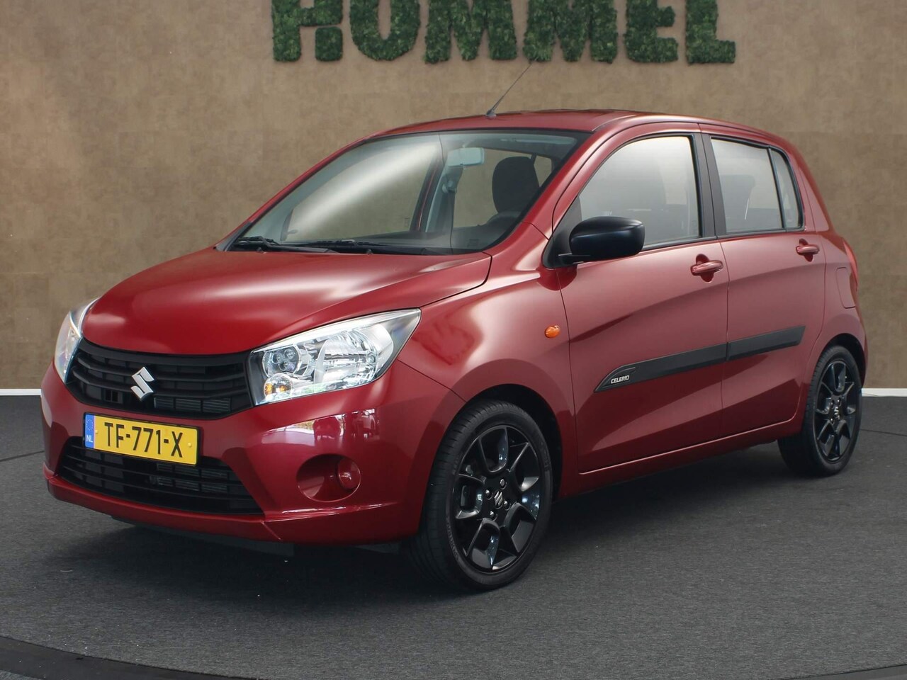 Suzuki Celerio - 1.0 Dynamic - ORIGINEEL NEDERLANDSE AUTO - HOMMEL ONDERHOUDEN - ACHTERUITRIJCAMERA - PDC A - AutoWereld.nl