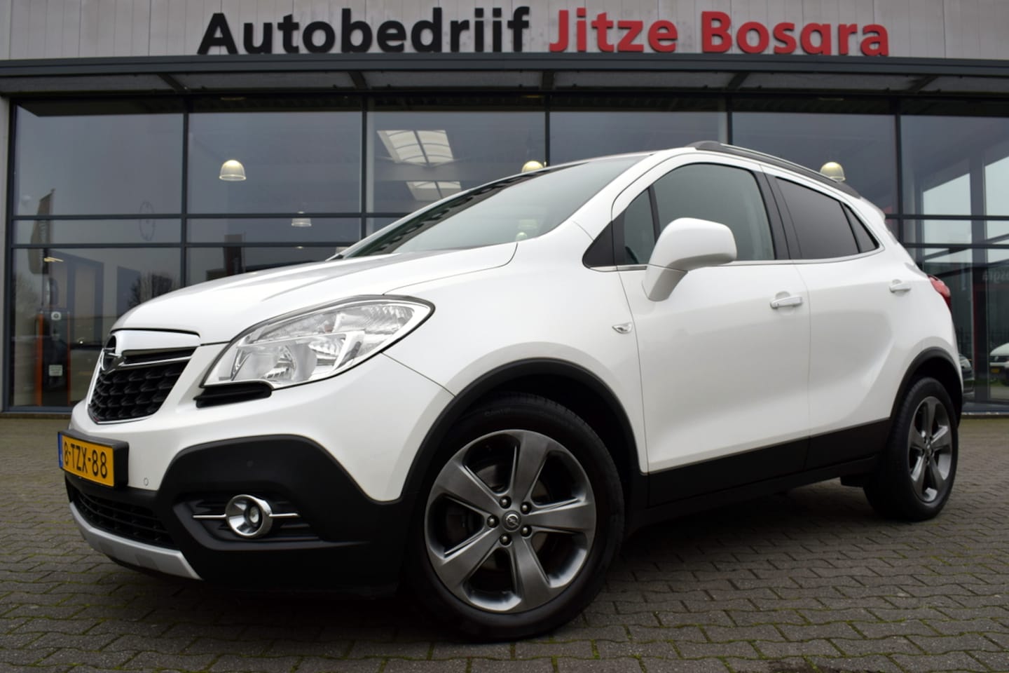 Opel Mokka - 1.4 T Cosmo Zwart Leder | Sportstoelen | Full Map Navi | Schuif/Kanteldak | Dealer Onderho - AutoWereld.nl