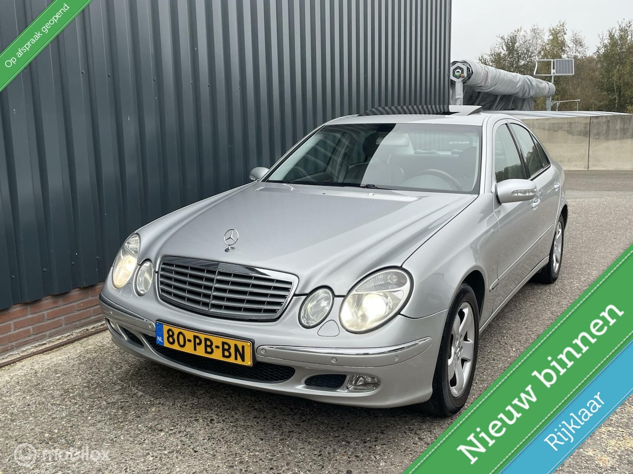 Mercedes-Benz E-klasse - 240 Elegance NAP/AUTOMAAT/LEER/XENON/STOELVERWARMING - AutoWereld.nl