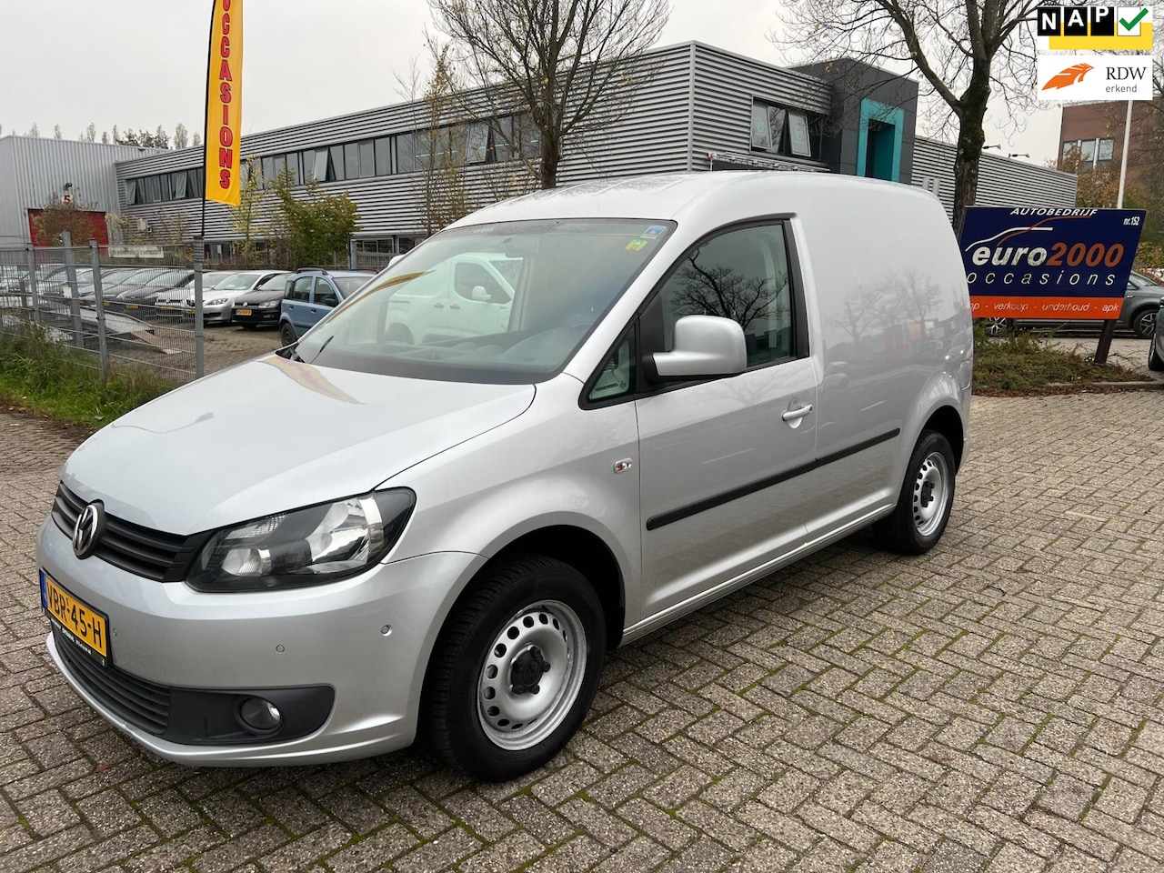 Volkswagen Caddy - 1.6 TDI - AIRCO - TREKHAAK - PARKEERSENS ! - AutoWereld.nl