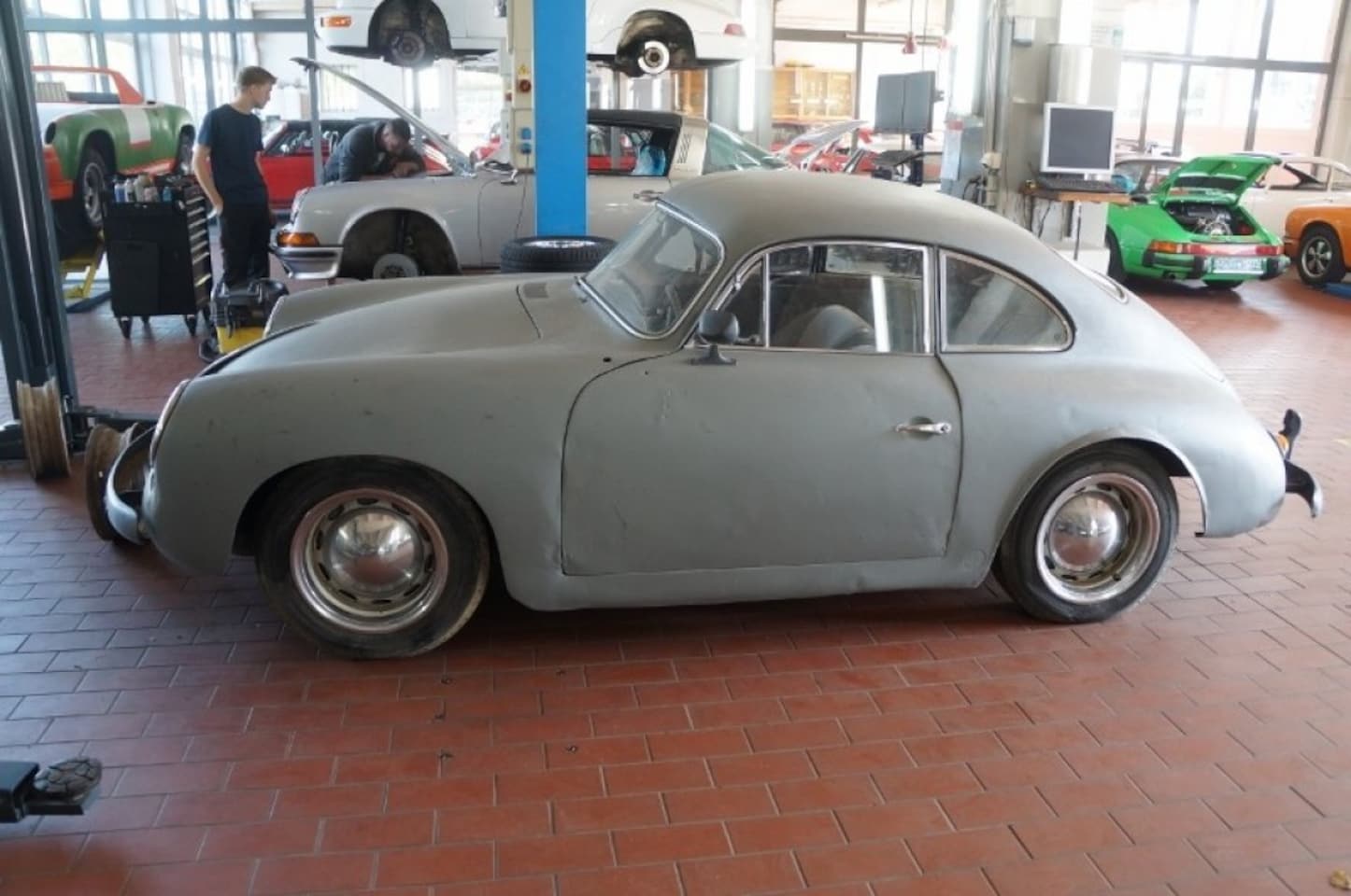 Porsche 356 - 356 Pre A Coupe 1952 just arrived - AutoWereld.nl