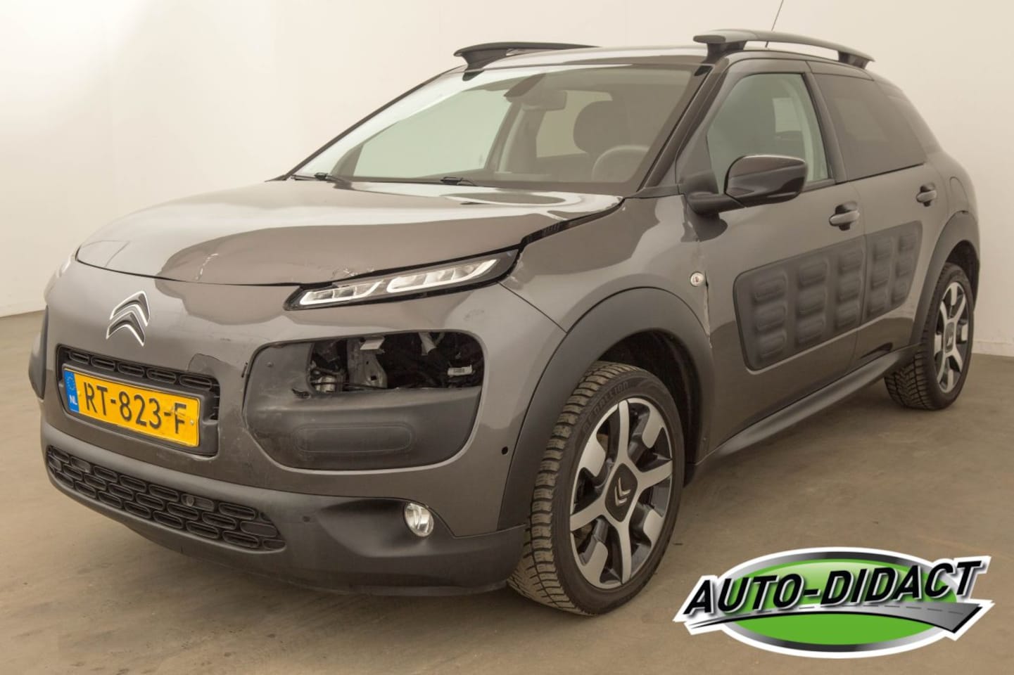 Citroën C4 Cactus - 1.2 PureTech Shine 1.2 PureTech Shine - AutoWereld.nl