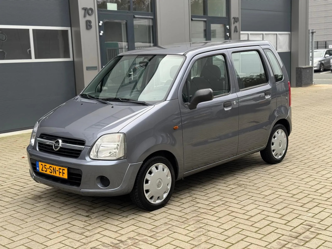 Opel Agila - 1.2-16V Essentia 1.2-16V Essentia - AutoWereld.nl