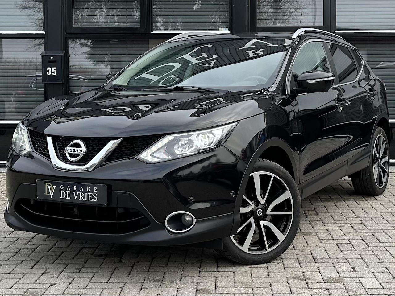 Nissan Qashqai - 1.2 Tekna + Panoramadak Leder 360 Camera Garantie - AutoWereld.nl