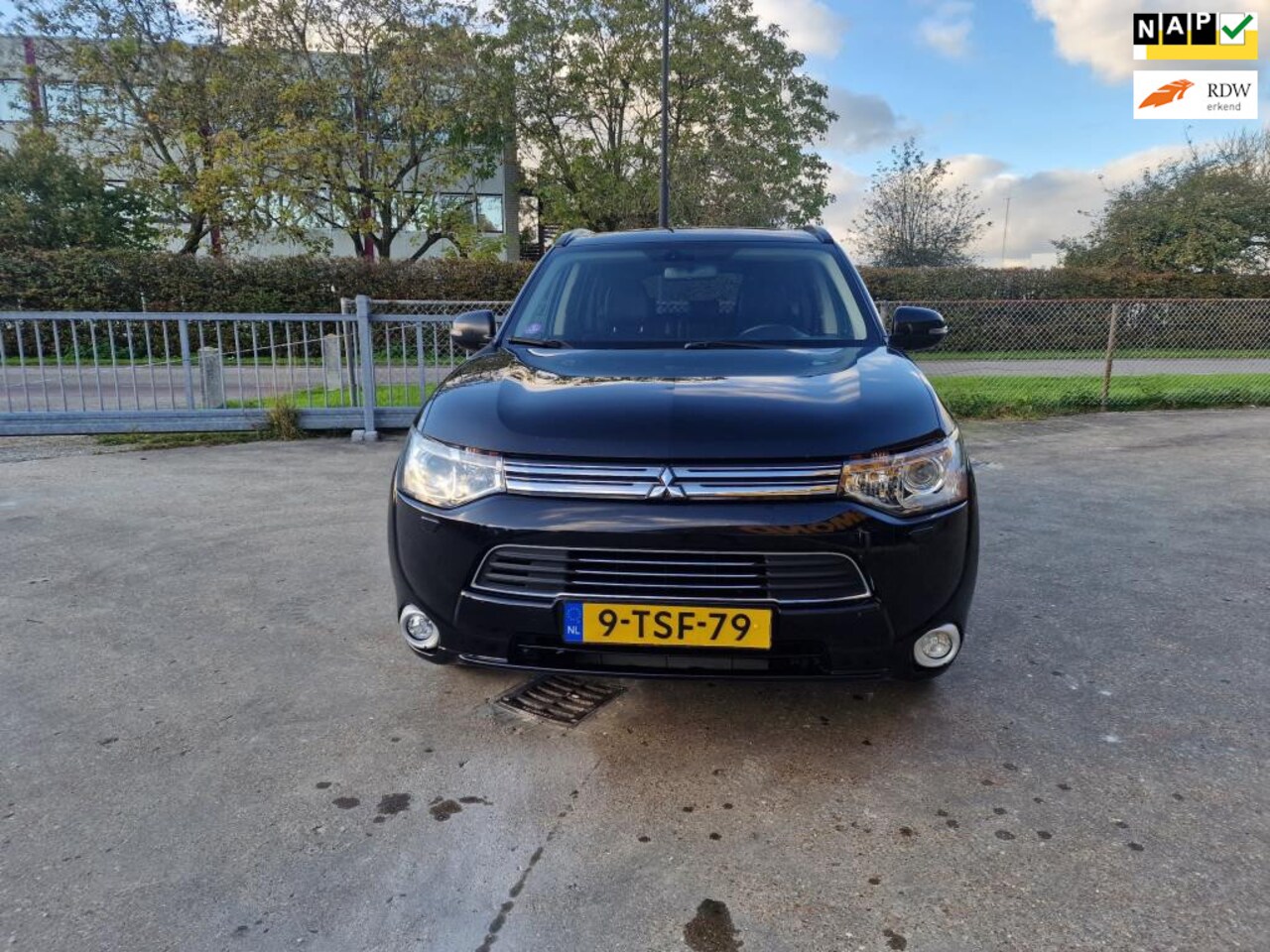 Mitsubishi Outlander - 2.0 PHEV instyle 2.0 PHEV Instyle - AutoWereld.nl