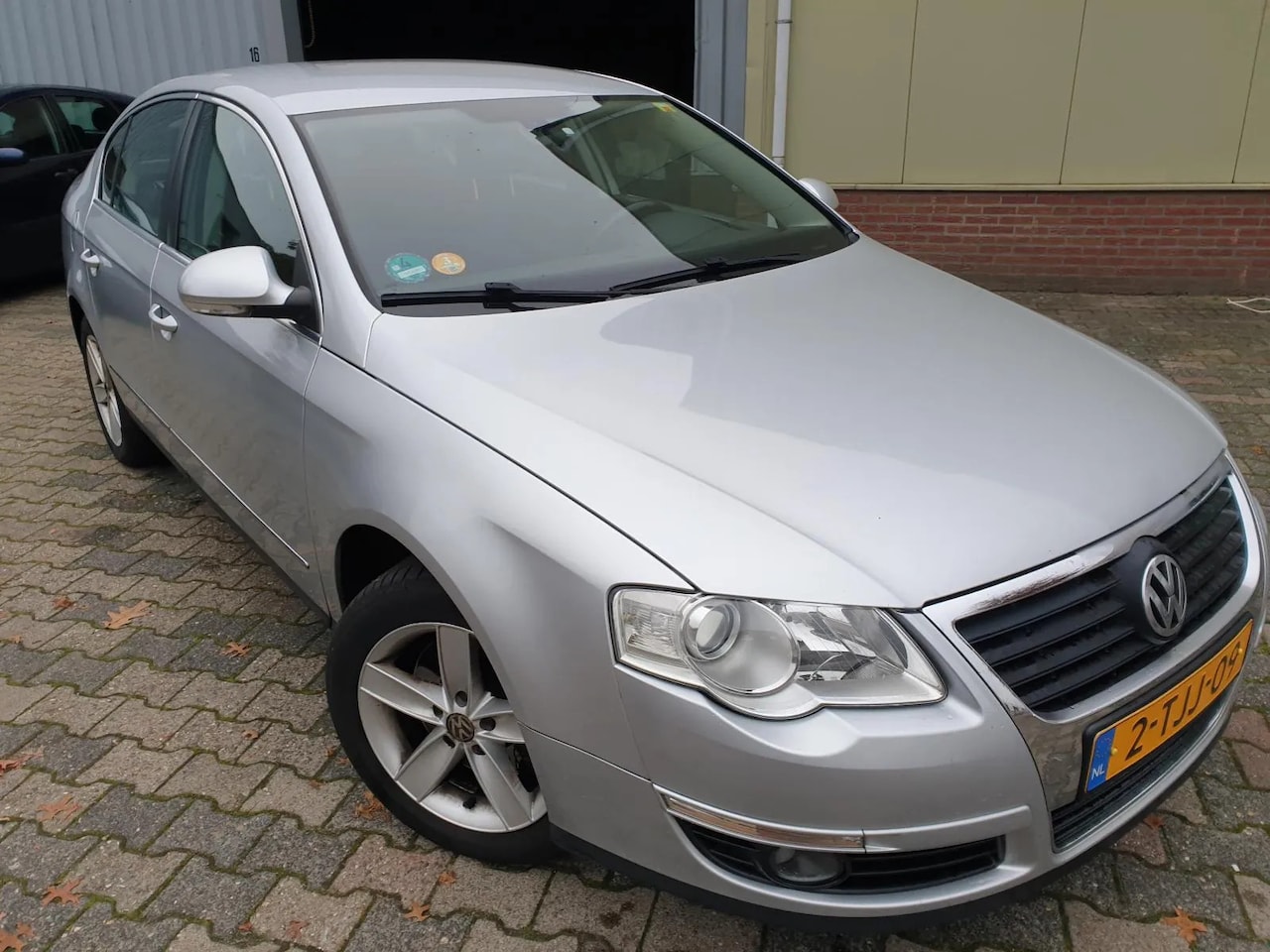 Volkswagen Passat - PASSAT-1.6 FSI-Tredline - AutoWereld.nl