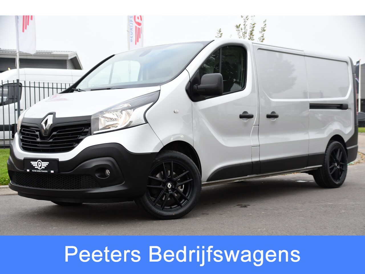 Renault Trafic - 1.6 dCi T29 L2H1 Luxe PB Edition Camera, Cruise, 145PK, 2 x Schuifdeur, NAVI, Multimedia, - AutoWereld.nl