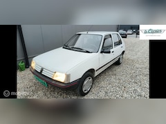 Peugeot 205 - 1.1i GE Accent | NW distributie| APK | TREKHAAK