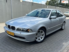 BMW 5-serie - 520i AUT 2002 / Goed Onderhouden / APK