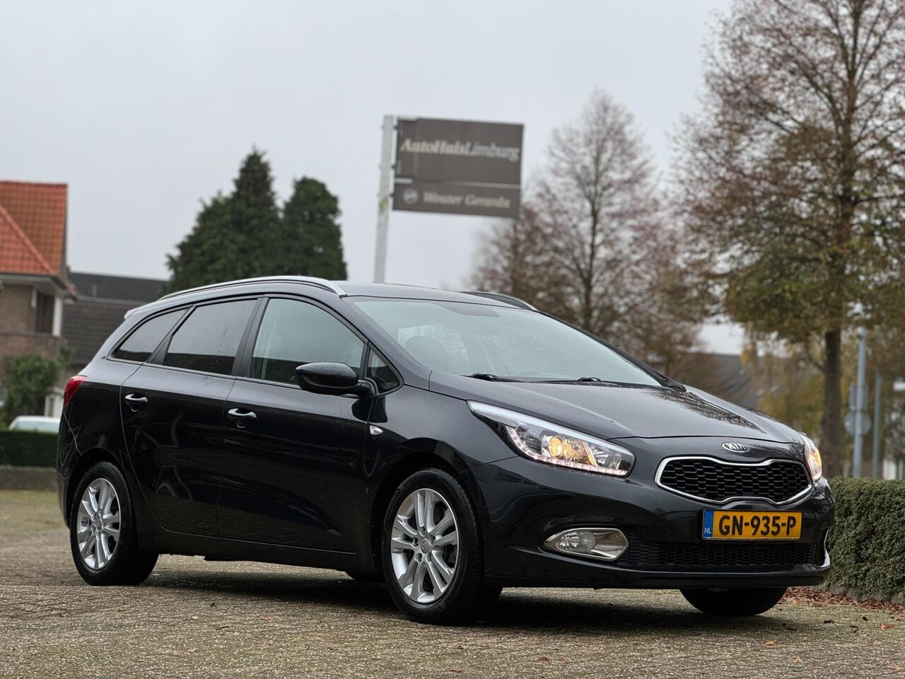 Kia Cee'd Sportswagon - 1.6 GDI ComfortLine|Navigatie|Camera|Volledig Kia Dealer onderhouden|Origineel NL - AutoWereld.nl