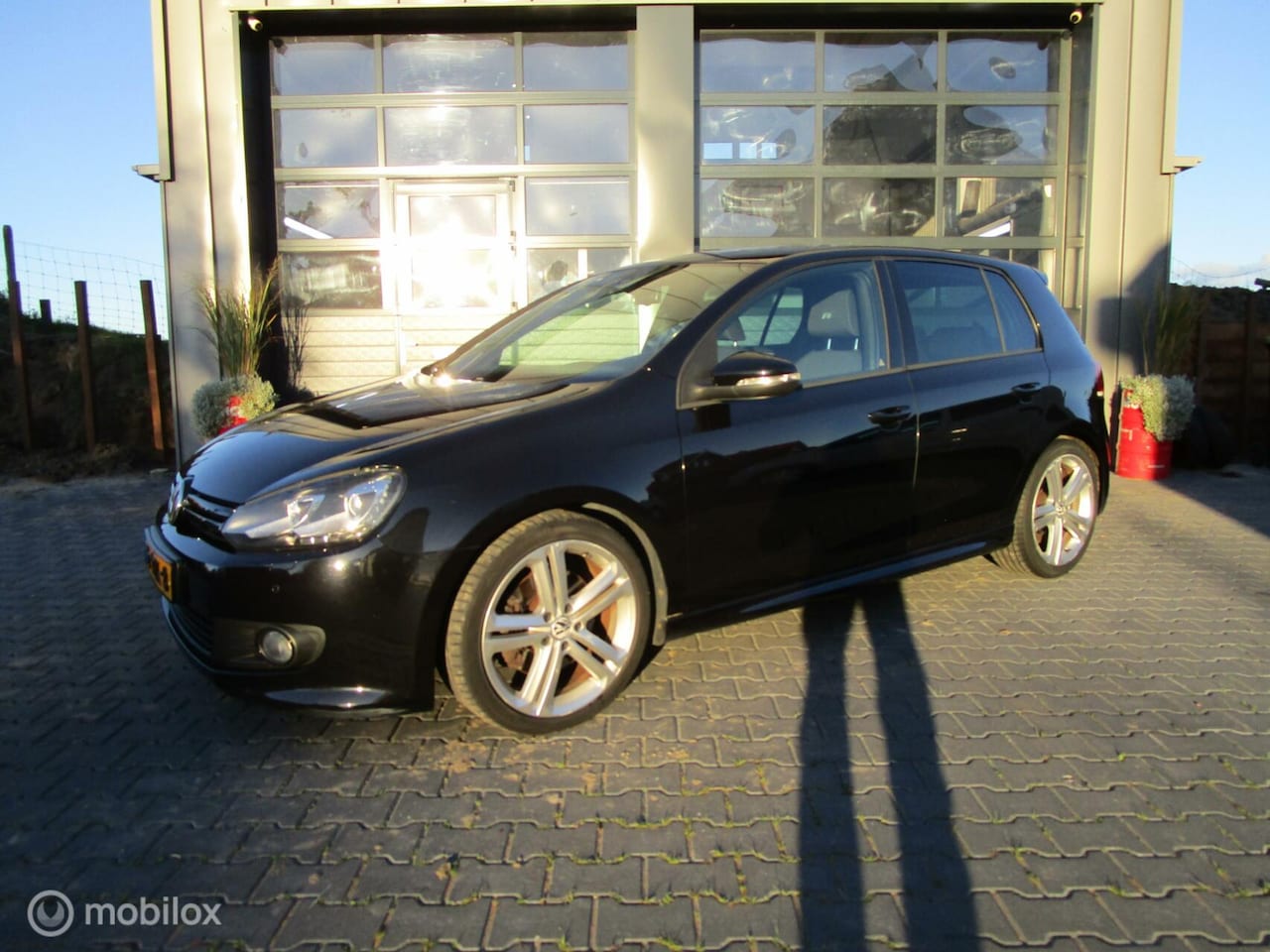 Volkswagen Golf - 1.4 TSI R-Line Edition Aut Carplay Trekhaak - AutoWereld.nl