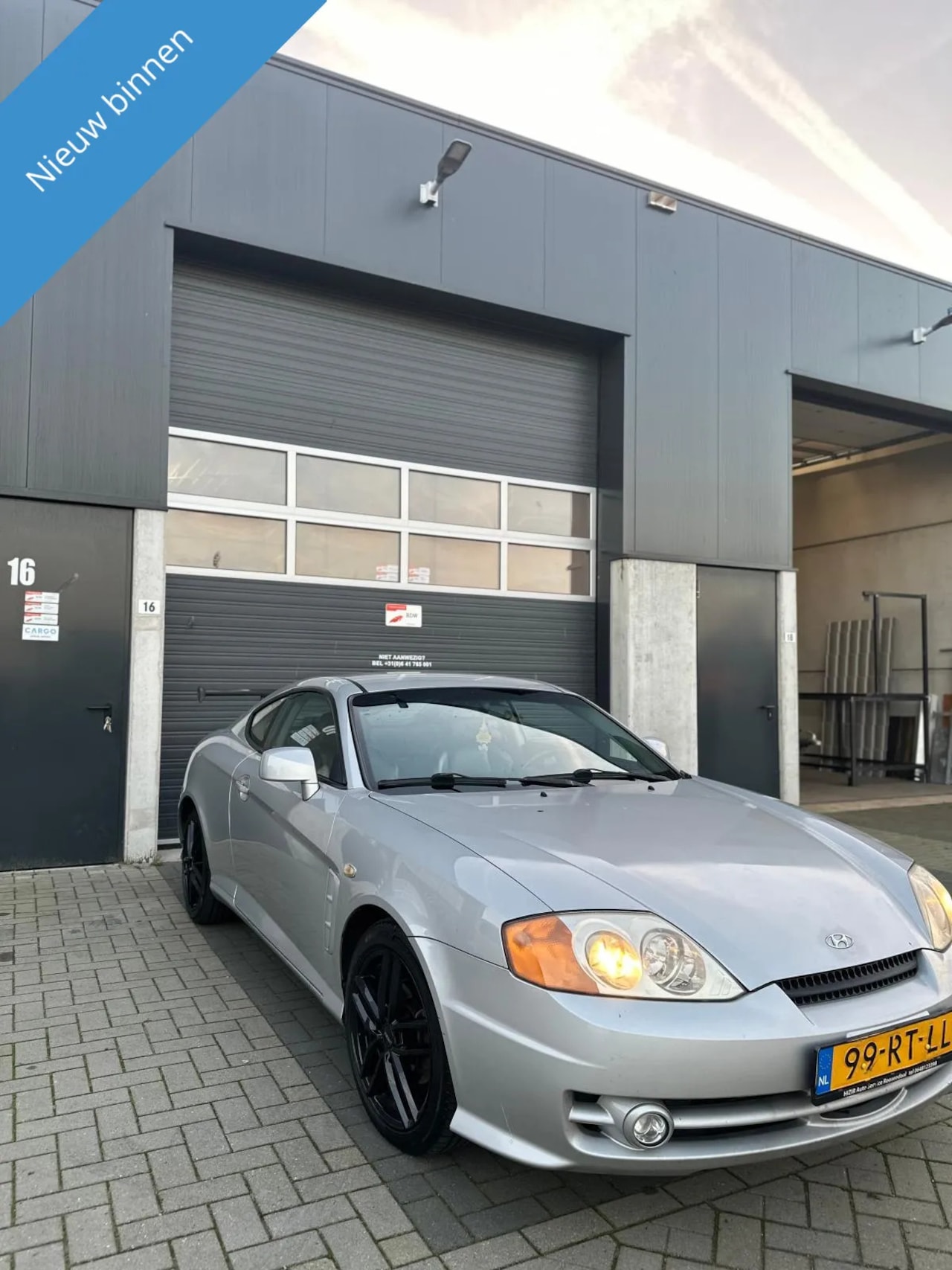 Hyundai Coupé - 2.7i V6 Style 2.7i V6 Style - AutoWereld.nl