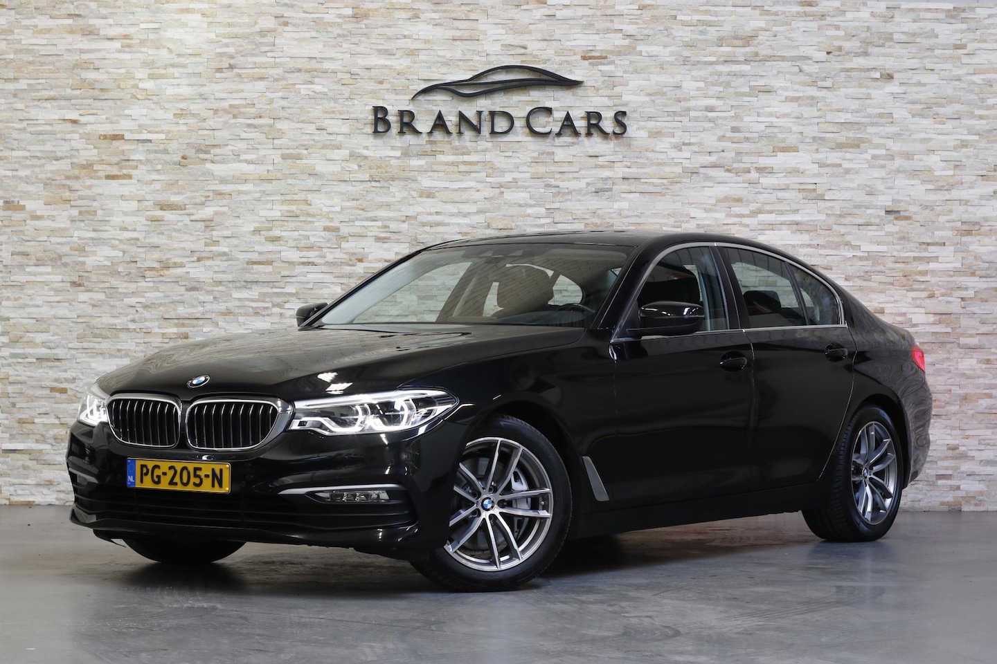 BMW 5-serie - 540i High Executive DEALER OH | NL AUTO | NAP | HUD | NAVI | - AutoWereld.nl