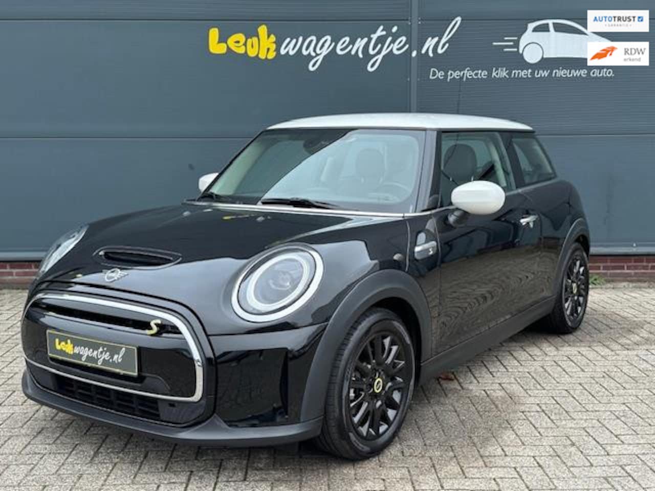 MINI Mini-Electric - Cooper SE Business Ed. 33 kWh *11.000 km - AutoWereld.nl