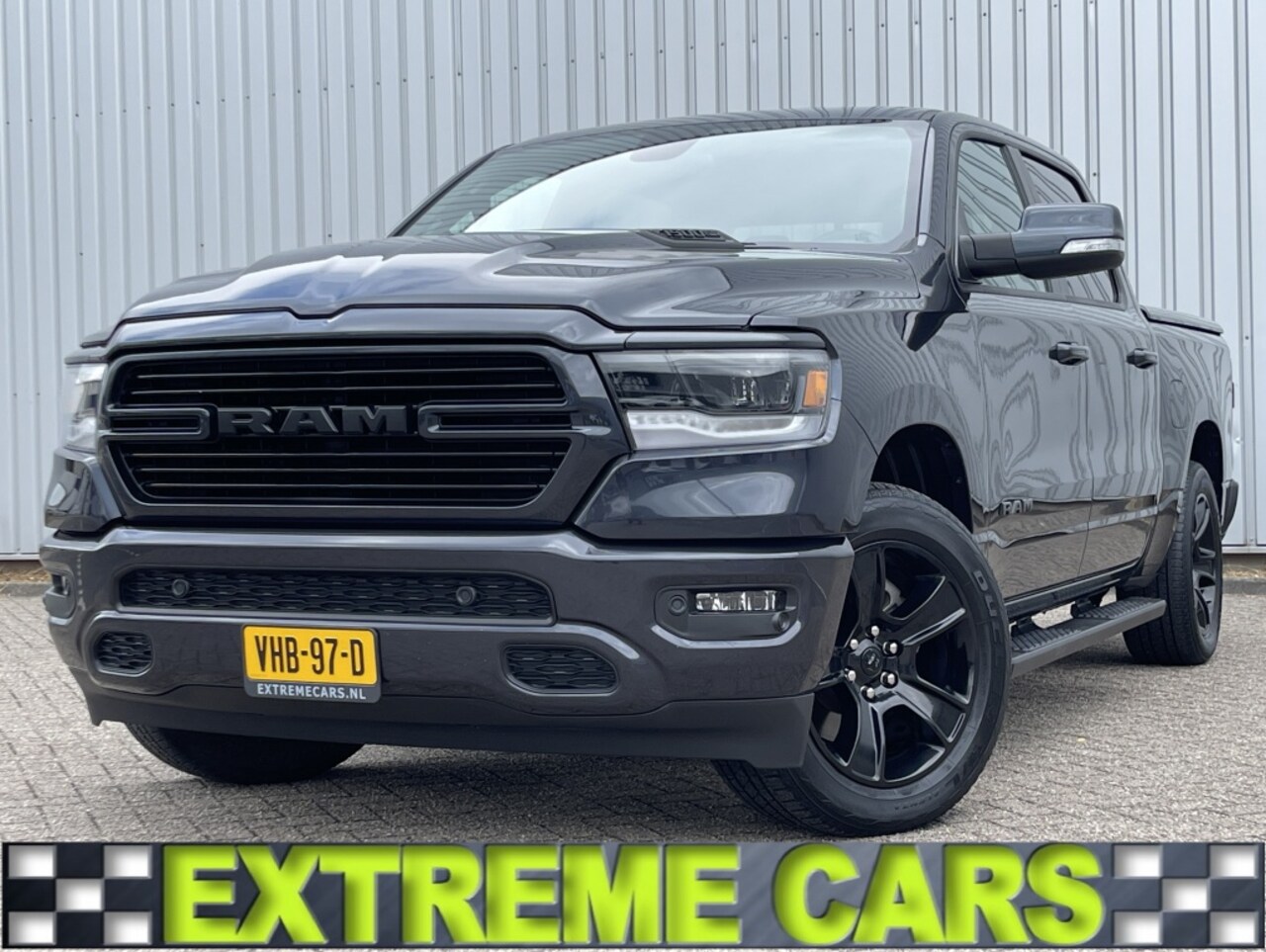 Dodge Ram Pick Up - 1500 4x4 Crew Cab Sport Night LPG - AutoWereld.nl