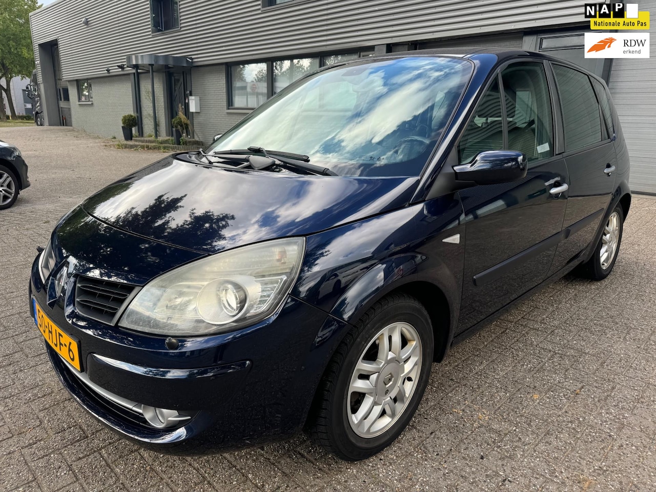 Renault Scénic - 1.9 dCi Tech Line 1.9 dCi Tech Line - AutoWereld.nl