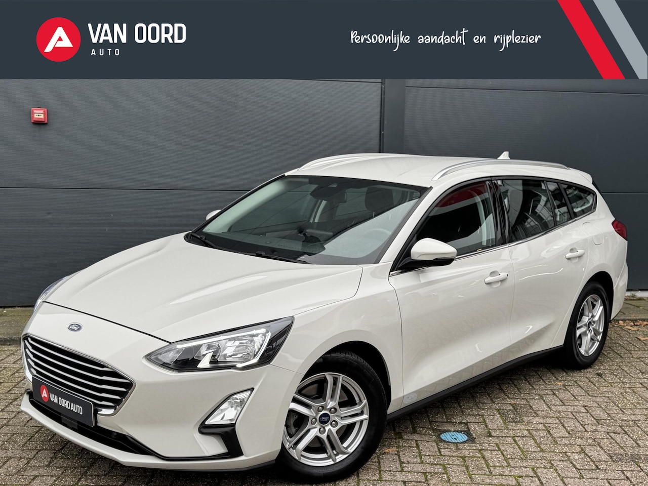 Ford Focus Wagon - 1.0 100 % Onderhoud / Camera / Carplay /1e Eig - AutoWereld.nl