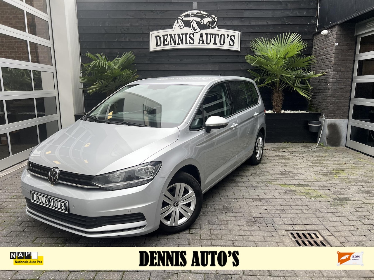 Volkswagen Touran - 1.5 TSI Comfortline Business 1.5 TSI Comfortline Business - AutoWereld.nl