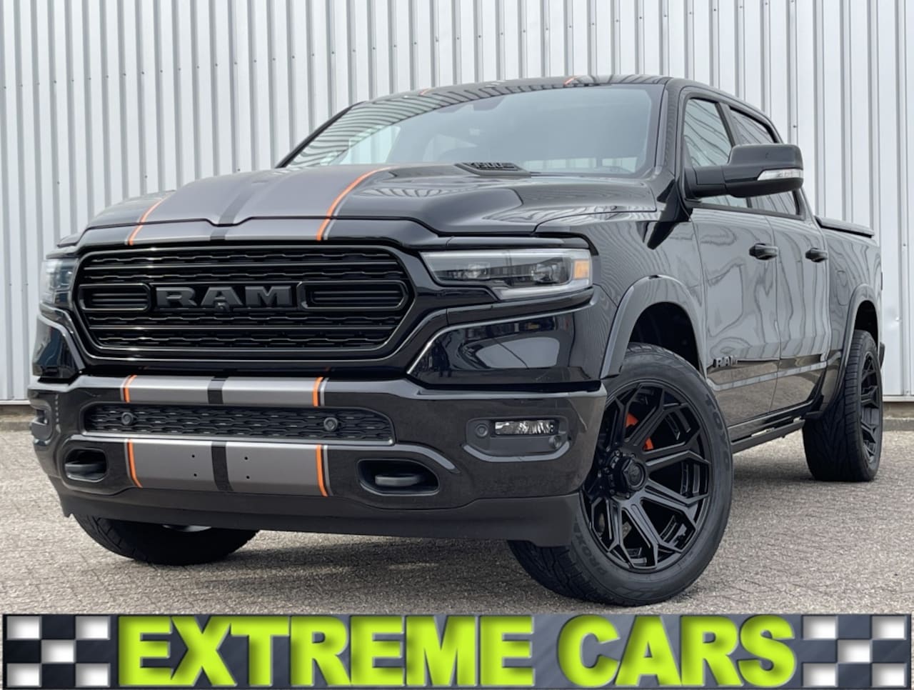 Dodge Ram Pick Up - 1500 4x4 Crew Cab Limited Black Pack - AutoWereld.nl