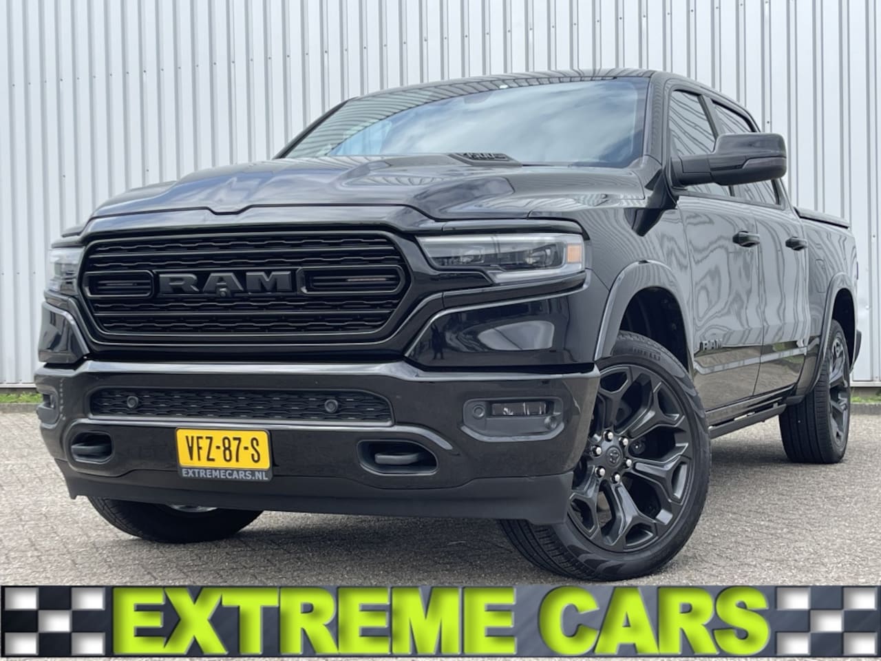 Dodge Ram Pick Up - Limited Night Crew Cab 4x4 LPG - AutoWereld.nl