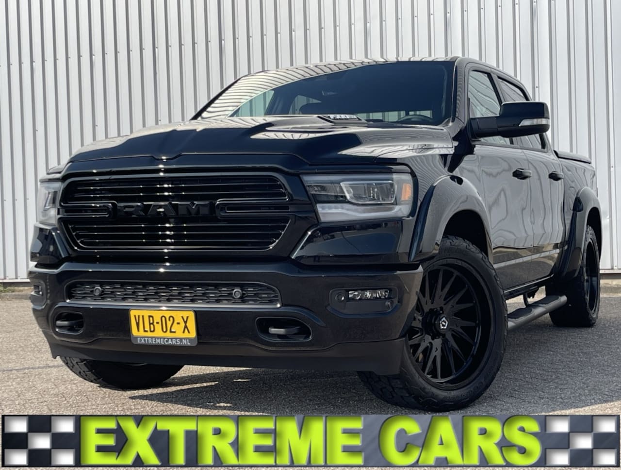 Dodge Ram Pick Up - 1500 4x4 Crew Cab Laramie Sport luchtvering LPG - AutoWereld.nl