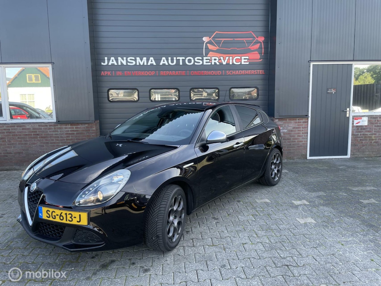 Alfa Romeo Giulietta - 1.4 Turbo NIEUWE APK!!! PDC,AIRCO,NAP! - AutoWereld.nl