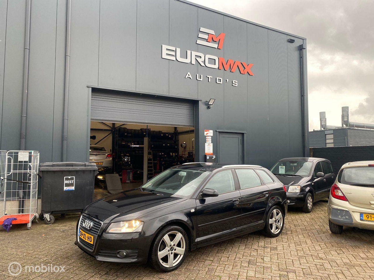 Audi A3 Sportback - 1.8 TFSI Attraction Pro Line Business 1.8 TFSI Attraction Pro Line Business - AutoWereld.nl