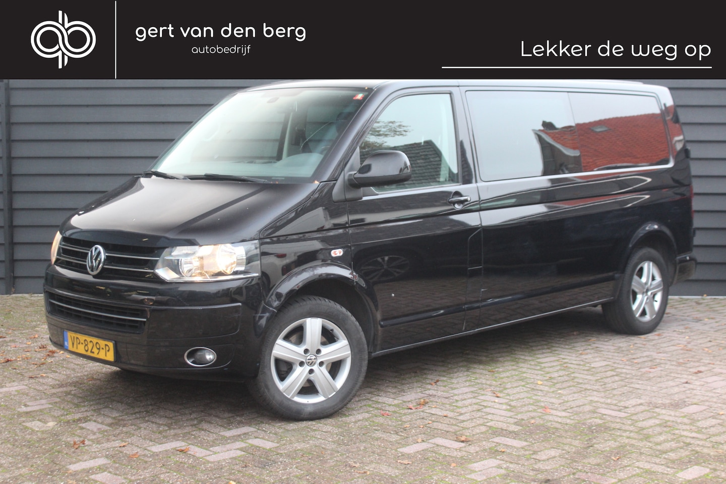 Volkswagen Transporter - 2.0 TDI L2H1 Comfortline - 5 PERS - TREKHAAK - LEDER - CRUISE - - AutoWereld.nl