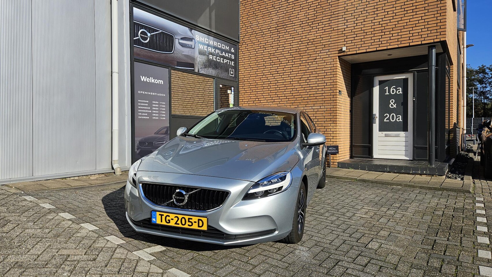 Volvo V40 - 2.0 T2 Edition+ 2.0 T2 Edition+ - AutoWereld.nl