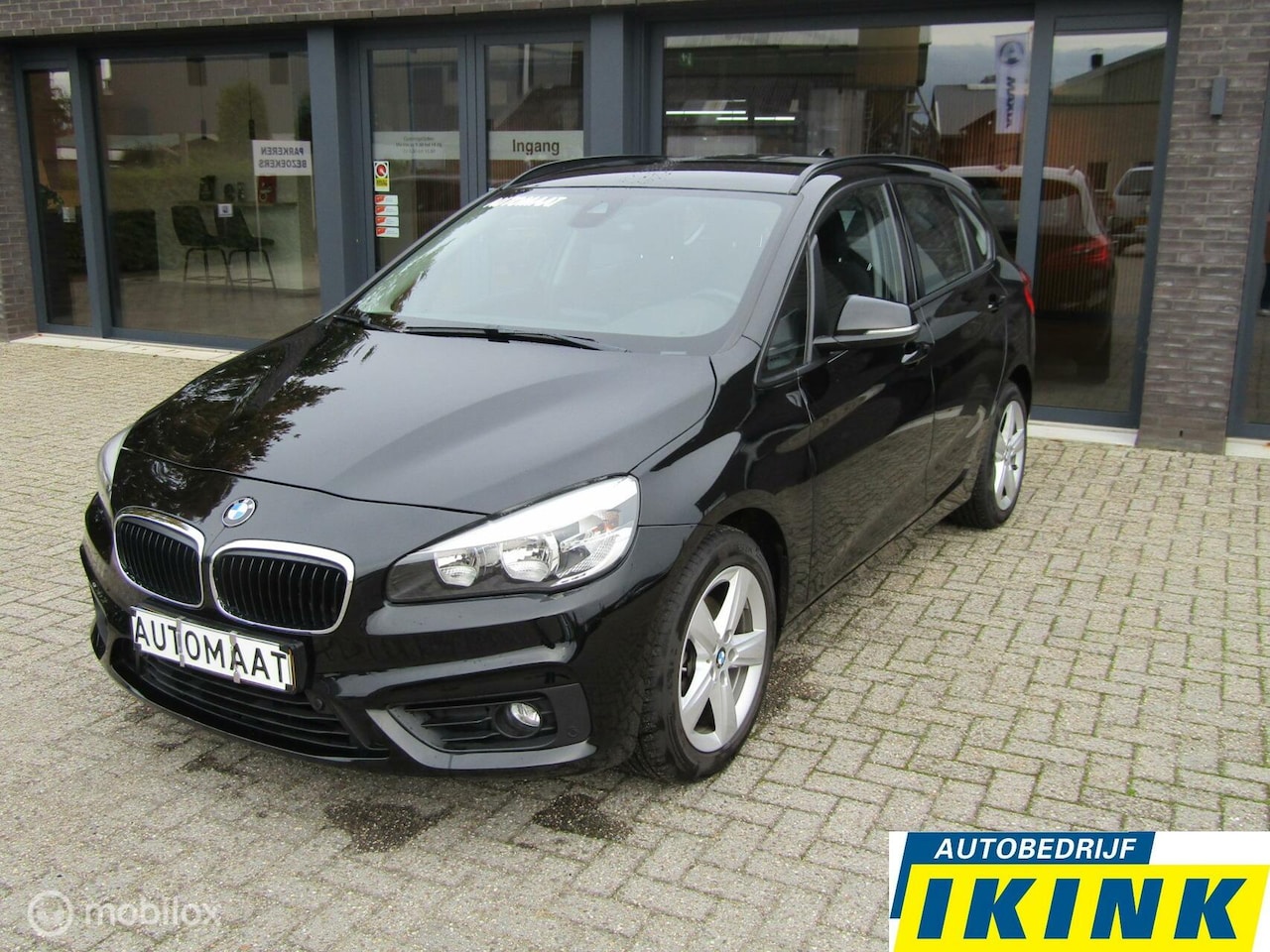 BMW 2-serie Active Tourer - 218i Centennial Executive | Trekhaak - AutoWereld.nl