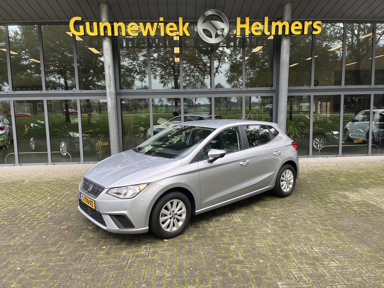 Seat Ibiza - 1.0 TSI Style | CARPLAY | PDC VOOR & ACHTER | STOELVERW. - AutoWereld.nl