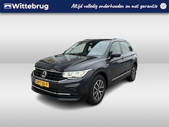 Volkswagen Tiguan - 1.4 TSI eHybrid Life / AUTOMAAT/ CAMERA/ PARK. SENSOREN/ MATRIX/ DODE HOEK/ KEYLESS/ DIGIT