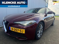 Alfa Romeo Giulia - 2.2 Super 172.185km Aut Keyless 150PK Navi Cruise ctrl Leer Bi-Xenon 17inch ISOFIX