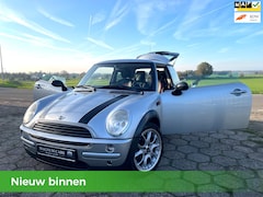 MINI One - 1.6 Airco Velgen Navi scherm achteruit camera