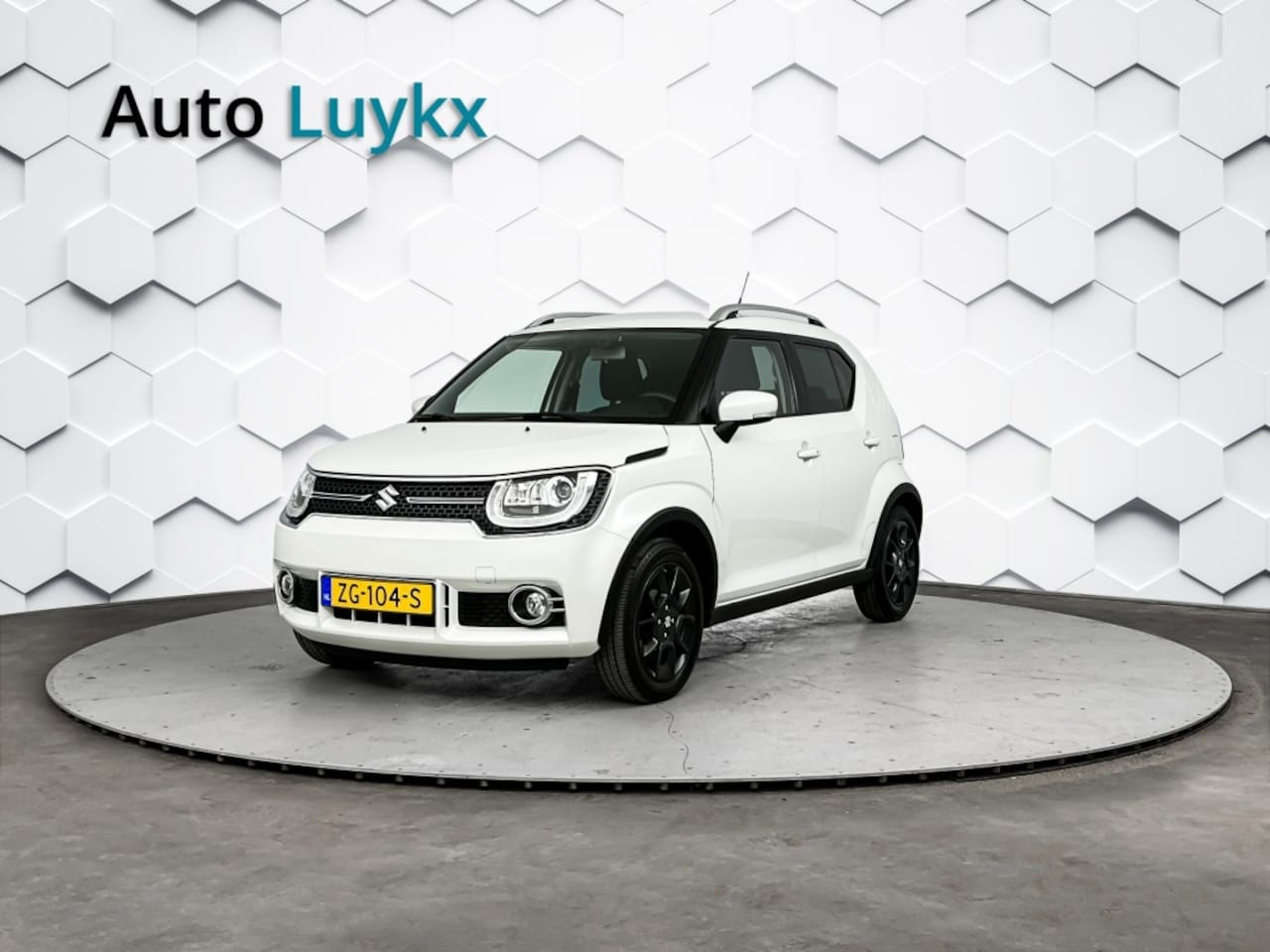 Suzuki Ignis - 1.2 Stijl Automaat | Navigatie | Cruise Control | Parkeercamera - AutoWereld.nl