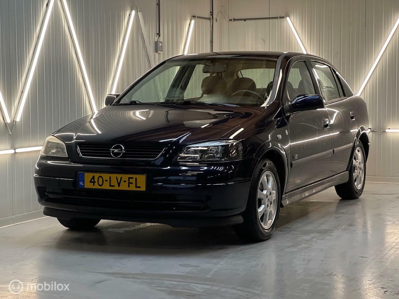 Opel Astra - 1.6 Njoy 5D | AIRCO | NAP | APK 05-07-2024 | TREKHAAK - AutoWereld.nl