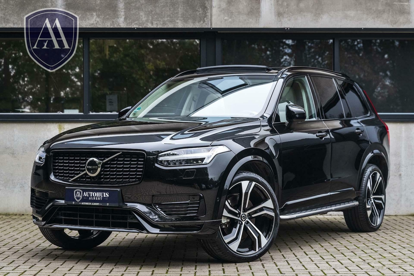 Volvo XC90 - 2.0 T8 Recharge AWD Ultimate Dark B&W Alle opties! - AutoWereld.nl