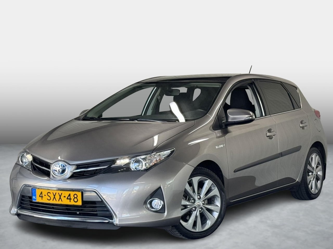 Toyota Auris - 1.8 Hybrid Lease Panoramadak Navi Cruise Clima NL - AutoWereld.nl