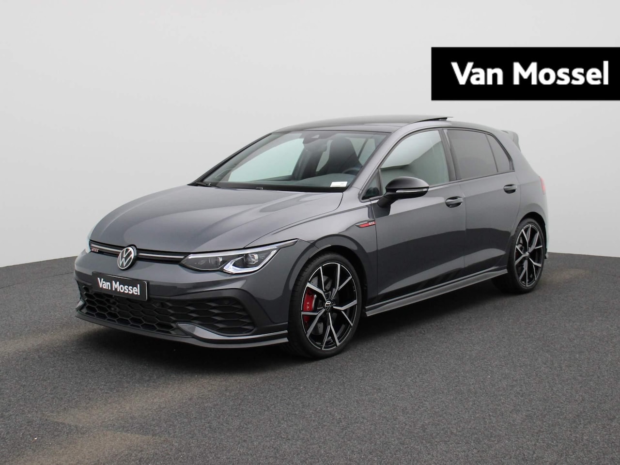 Volkswagen Golf - 2.0 TSI GTI Clubsport 300 PK | Stoel en Stuurwielverwarming | Panorama dak | Keyless l Nav - AutoWereld.nl