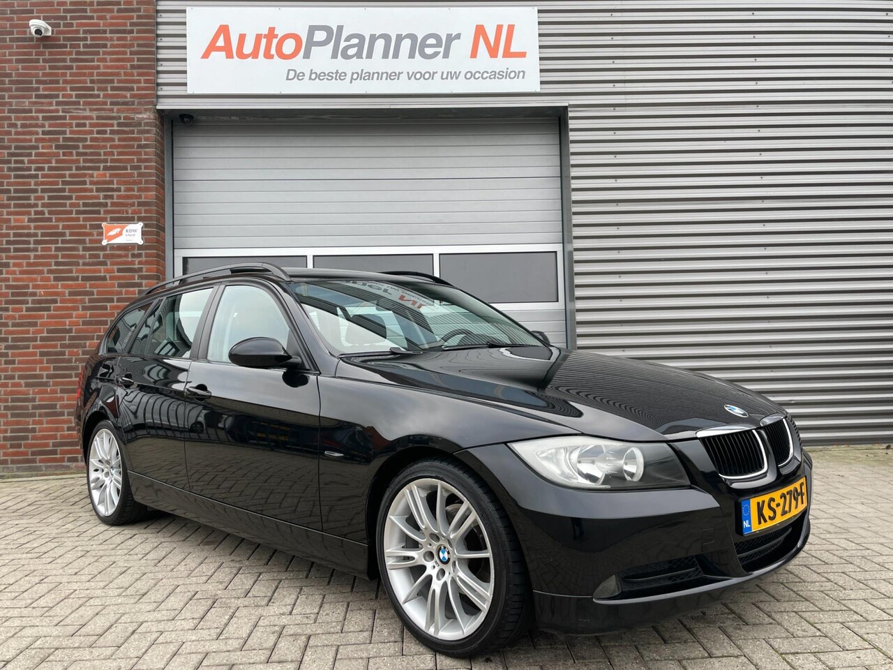 BMW 3-serie Touring - 320i! Airco! Leder! Panoramadak! PDC! - AutoWereld.nl