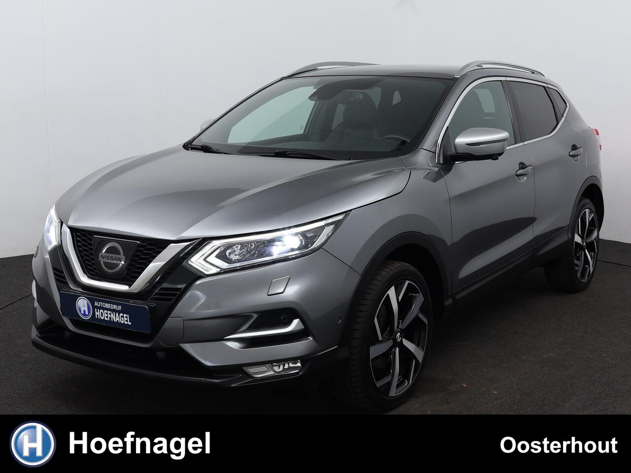 Nissan Qashqai - 1.6 Tekna + Panoramadak | Stoelverwarming | Trekhaak | Navigatie | Camera - AutoWereld.nl