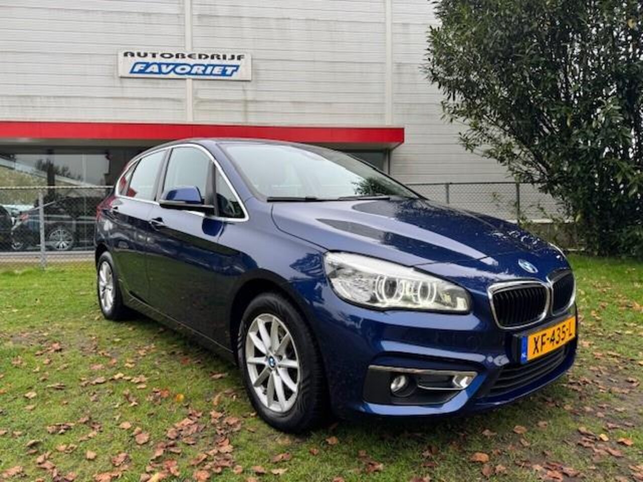 BMW 2-serie Active Tourer - 218D 150PK EXECUTIVE AUTOMAAT/THAAK/XENON - AutoWereld.nl