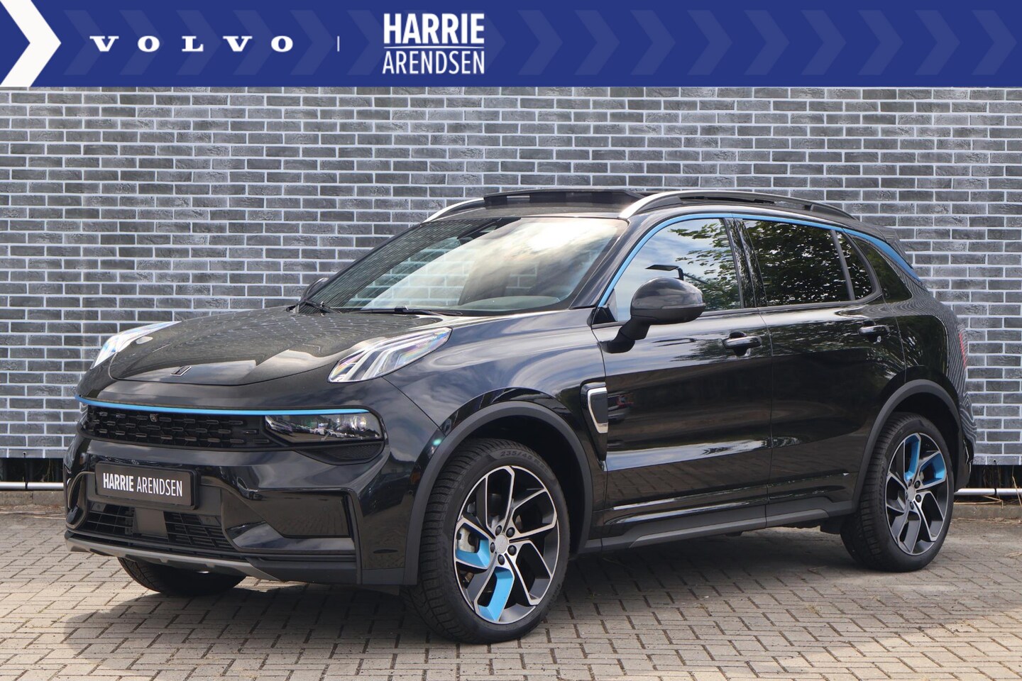 Lynk & Co 01 - 1.5 | Panoramadak | Adaptive cruise control | LED koplampen | Camera | 20 inch velgen | Cl - AutoWereld.nl