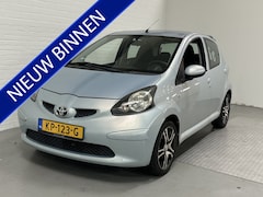 Toyota Aygo - 1.0-12V Sport AIRCO / ELK.KAPPET / LMV / STUURBKR